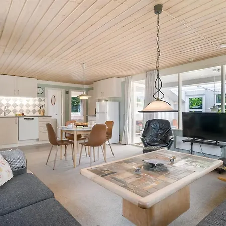 Vakantiehuis Yardila - 1-5km From The Sea By Interhome *